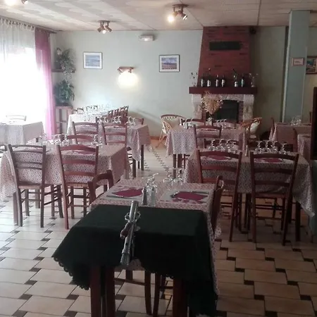 Le Barry Hotel Villefranche-dʼAlbigeois